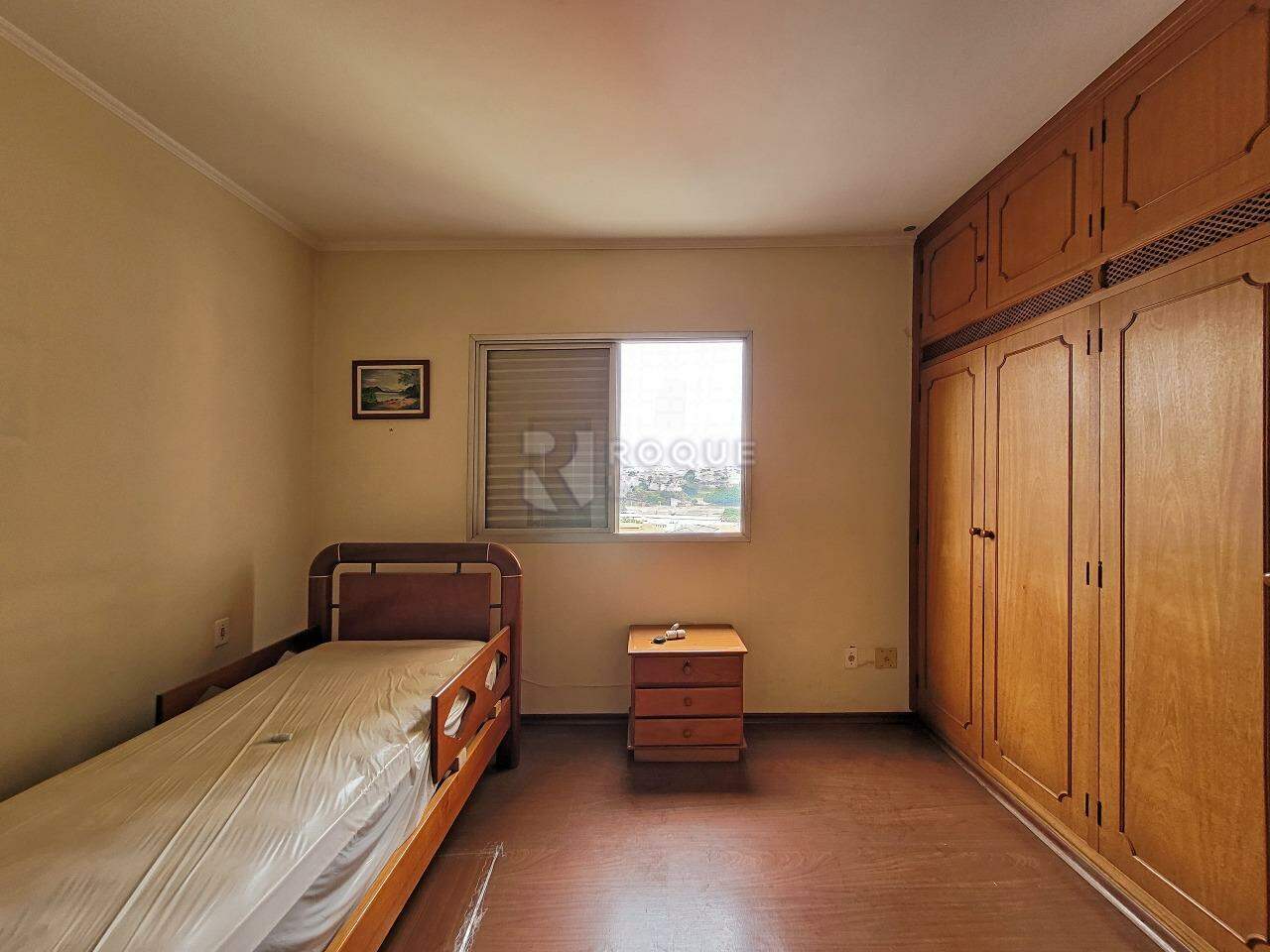 Apartamento para aluguel no bairro Centro: Suíte