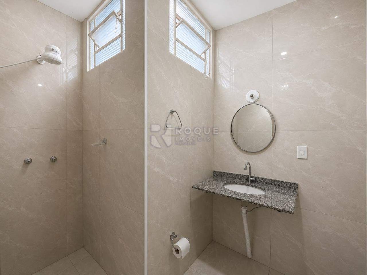Casa Residencial para aluguel no bairro Jardim das Laranjeiras: Wc social 