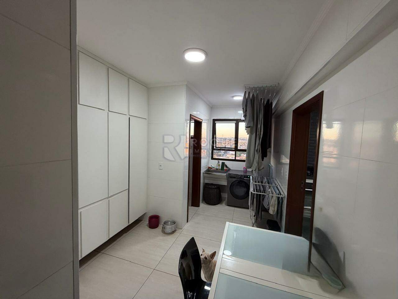 Apartamento à venda no bairro Centro: