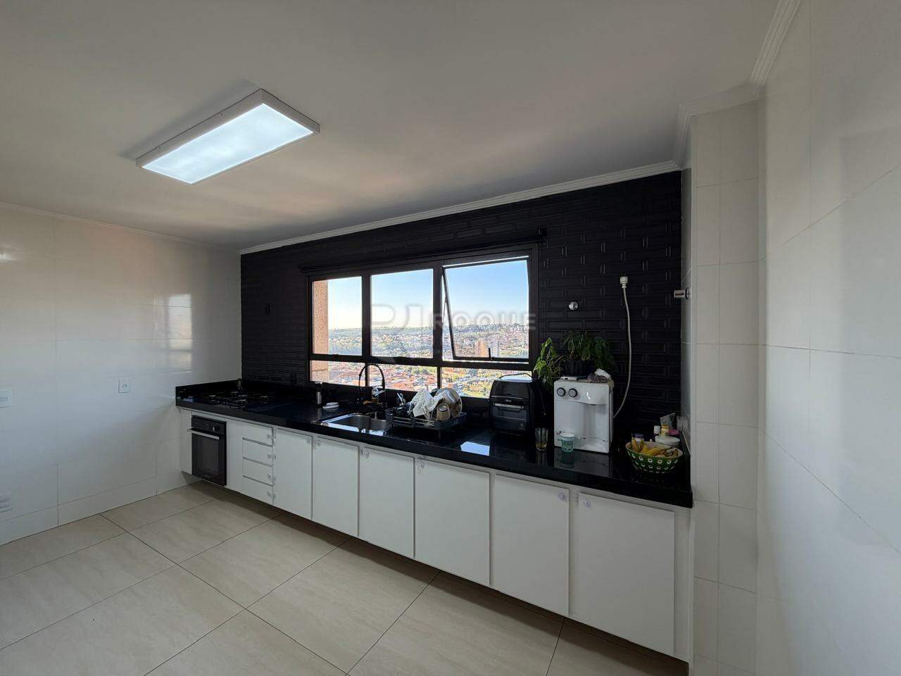 Apartamento à venda no bairro Centro: