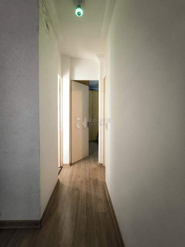 Apartamento à venda no bairro Vila Paulista: CORREDOR INTERNO
