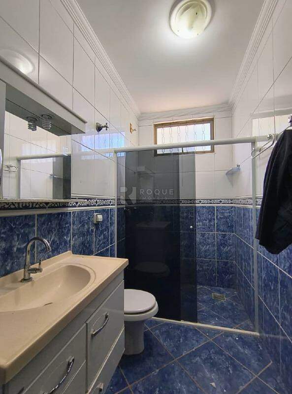 Casa Residencial para aluguel no bairro Vila Queiroz: Wc social