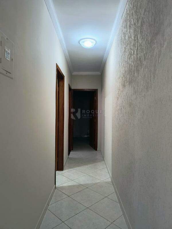 Casa Residencial para aluguel no bairro Vila Queiroz: Hall