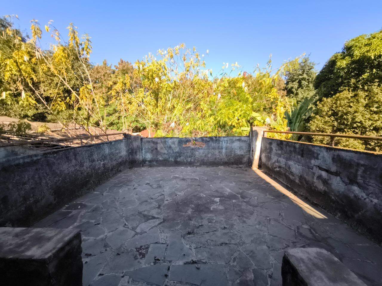 Terreno à venda no bairro Vila Queiroz: DECK