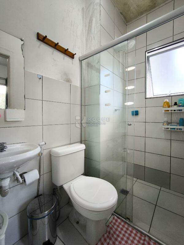 Apartamento à venda no bairro Jardim Parque Novo Mundo: WC SUÍTE