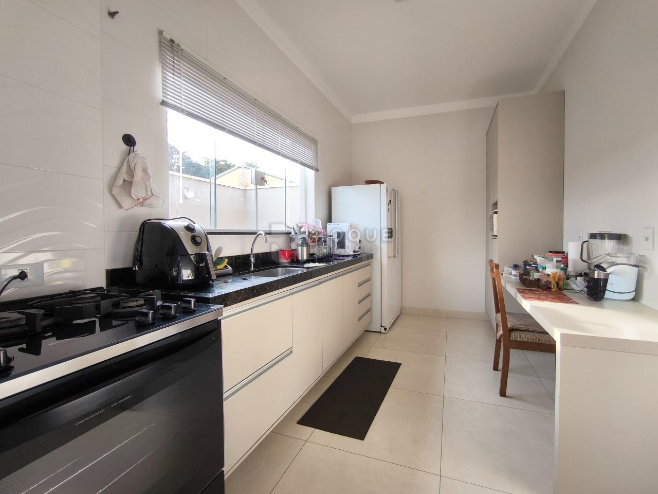 Casa Residencial à venda no bairro Jardim Caieira: COZINHA