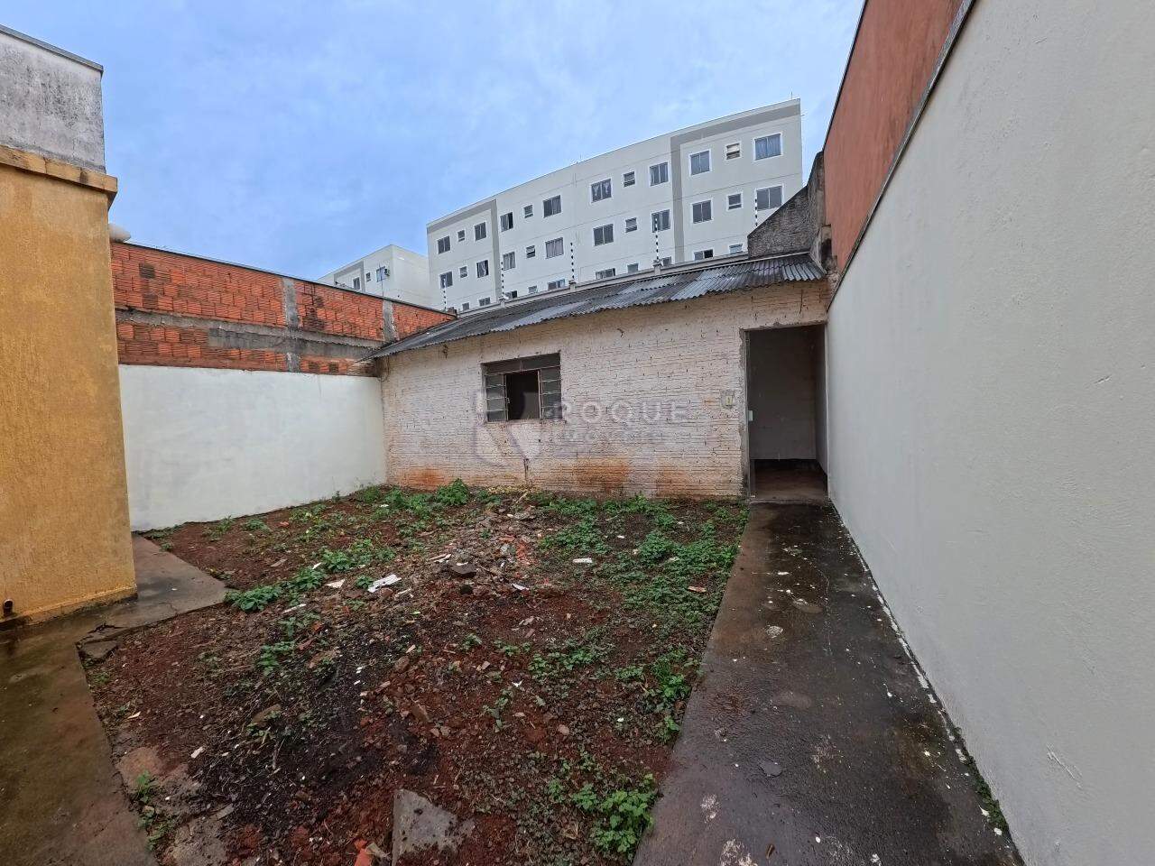 Casa Residencial à venda no bairro Parque Pompeu: 