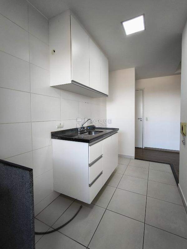 Apartamento à venda no bairro Vila Santa Rosália: COZINHA