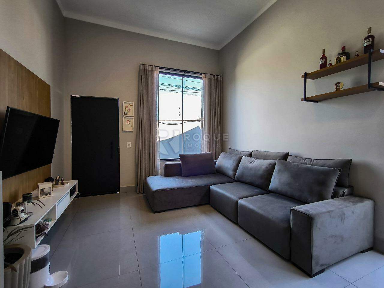 Casa Residencial à venda no bairro Jardim Solar dos Nobres: SALA DE ESTAR