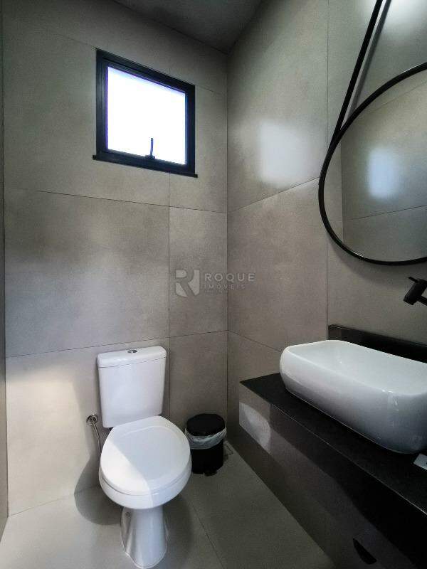 Casa Residencial à venda no bairro Jardim Solar dos Nobres: BANHEIRO ÁREA GOURMET