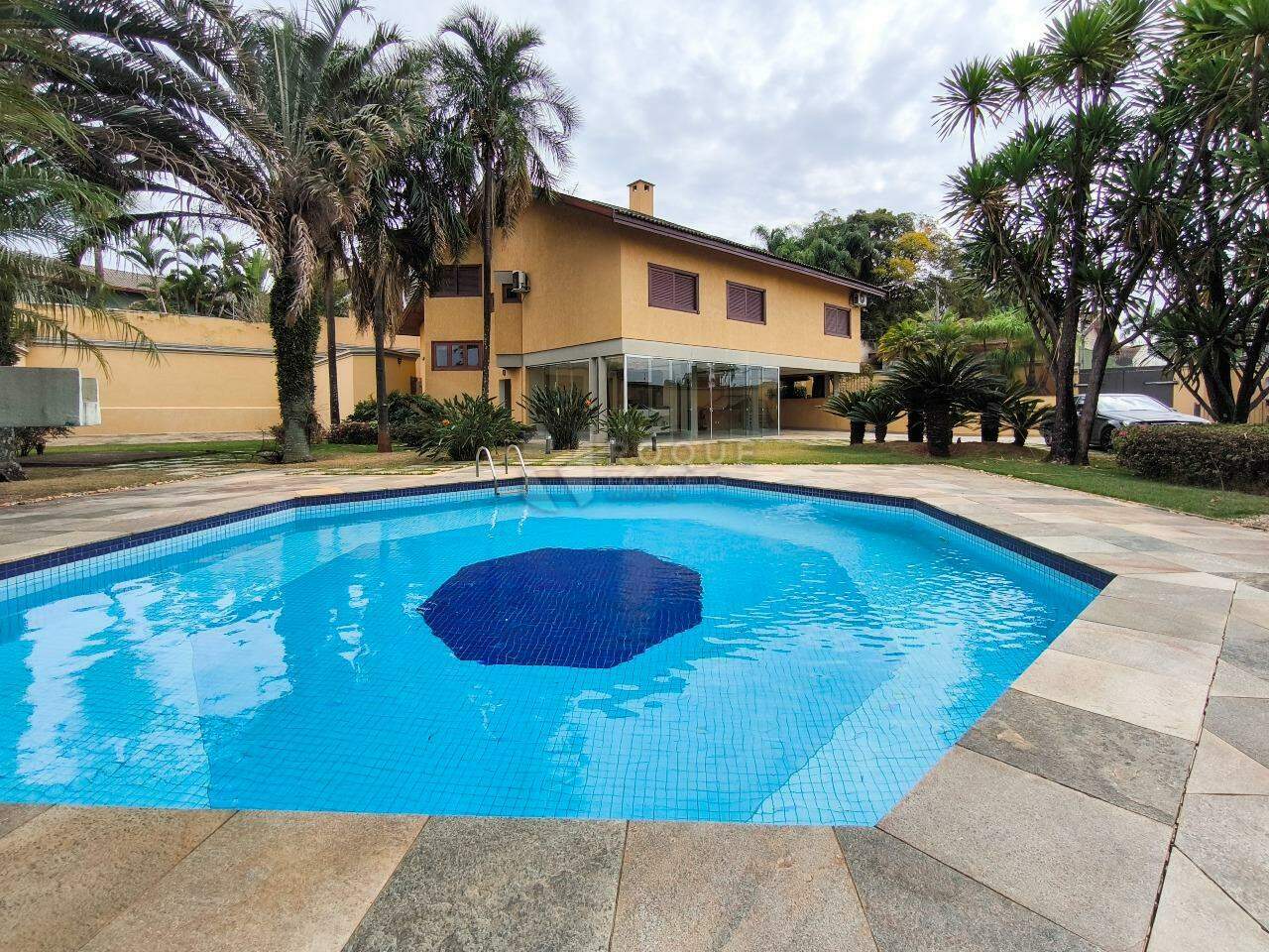 Casa em condomínio para aluguel no bairro Jardim Aquárius: PISCINA