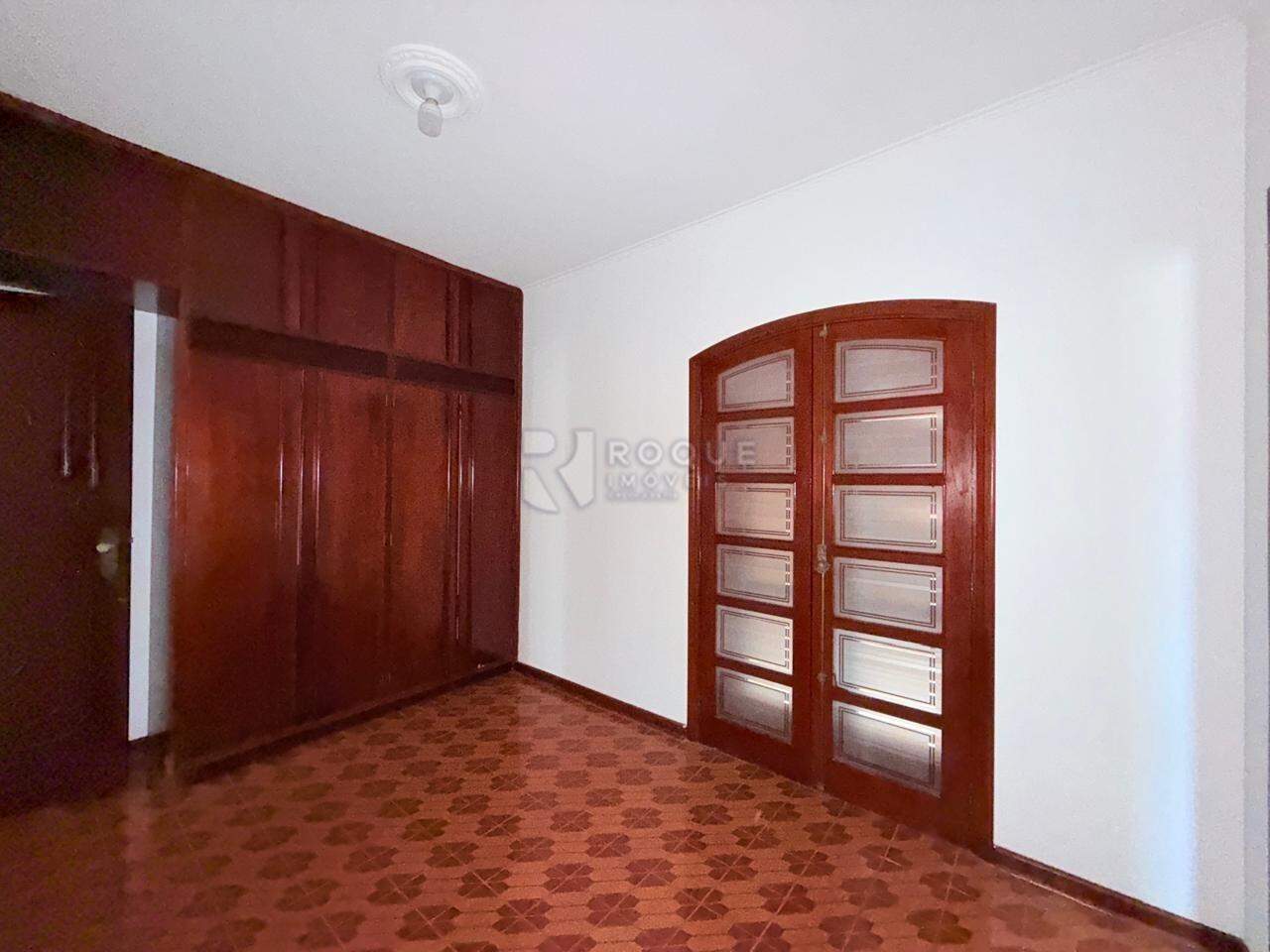 Casa Residencial para aluguel no bairro Jardim Planalto: Dormitório 01