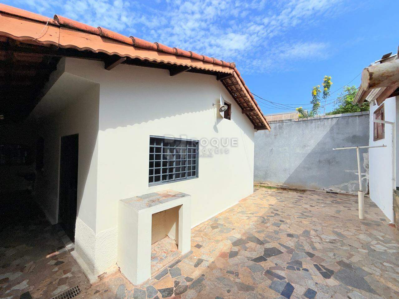 Casa Residencial para aluguel no bairro Jardim Planalto: Quintal