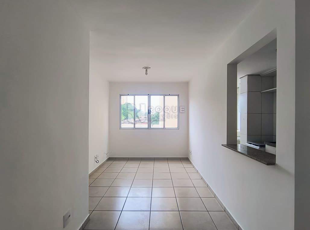 Apartamento para aluguel no bairro Chácaras Antonieta: Sala