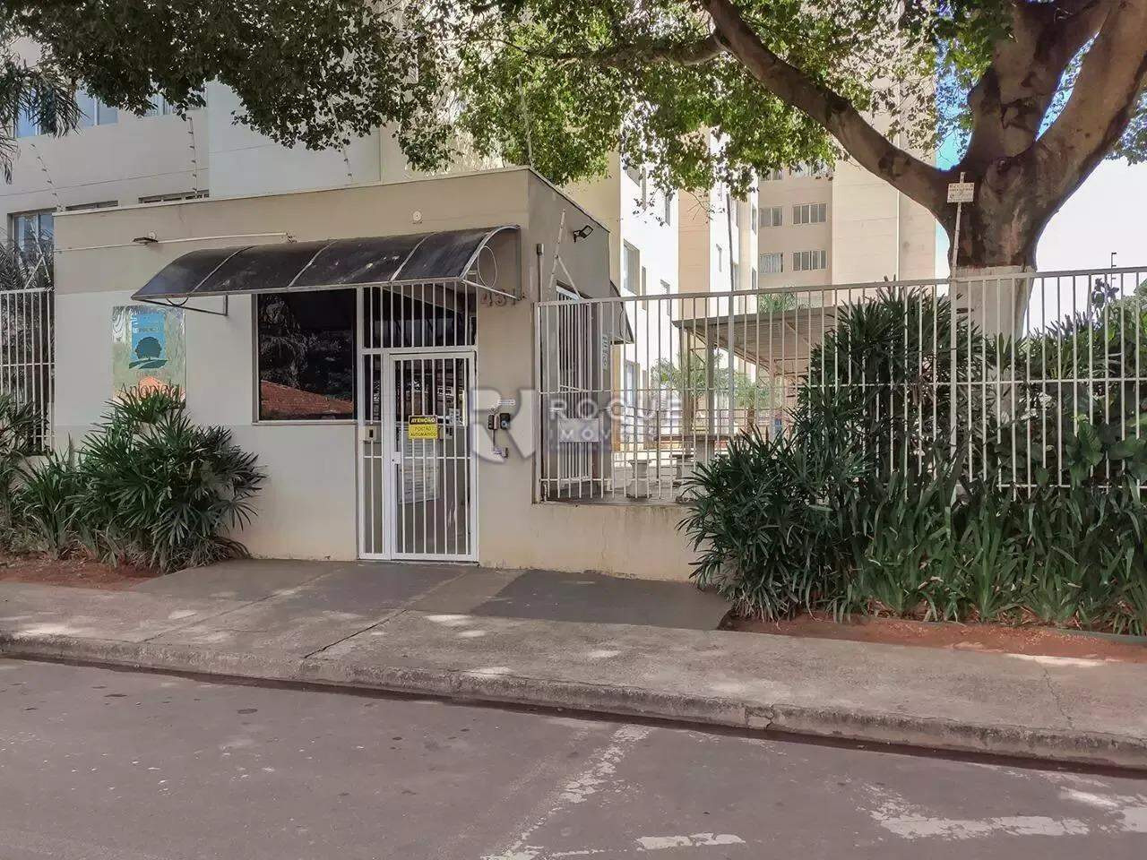 Apartamento para aluguel no bairro Chácaras Antonieta: Fachada