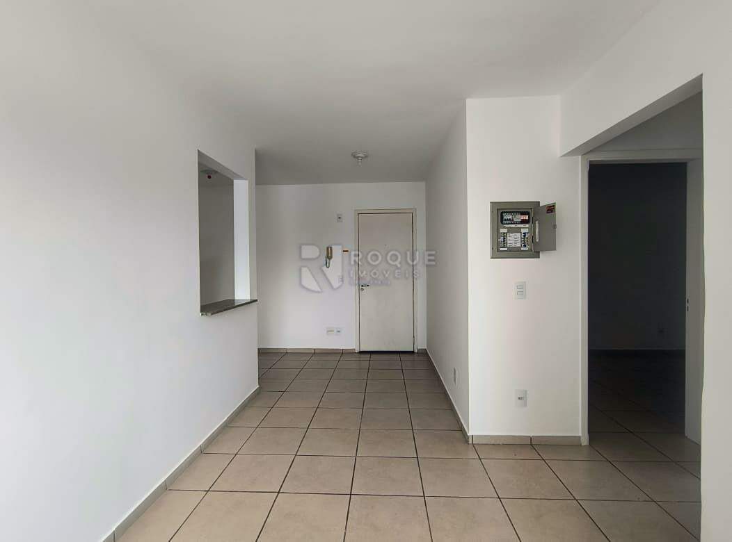 Apartamento para aluguel no bairro Chácaras Antonieta: Sala