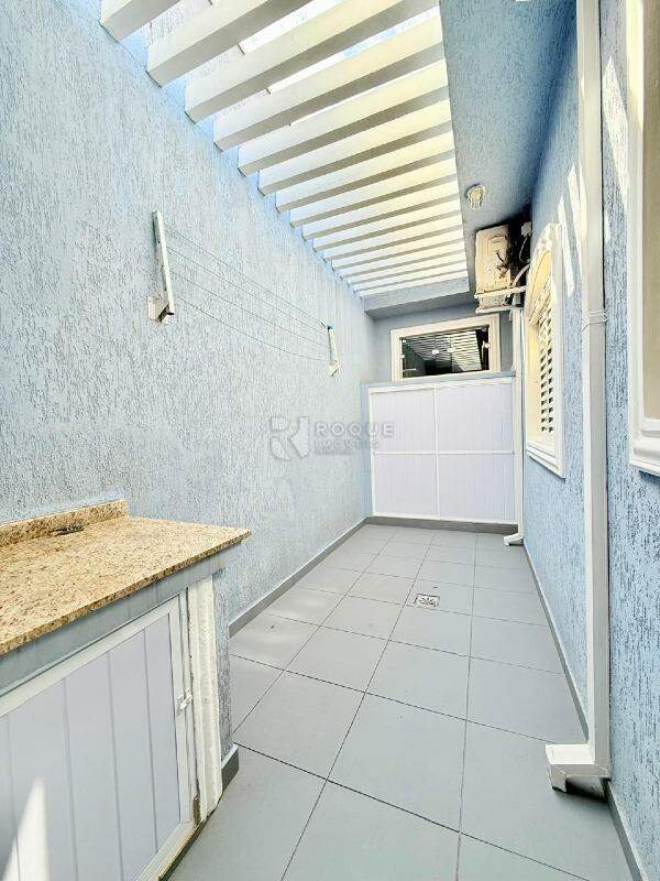 Casa em condomínio para aluguel no bairro Jardim Terras de Santa Elisa: Quintal
