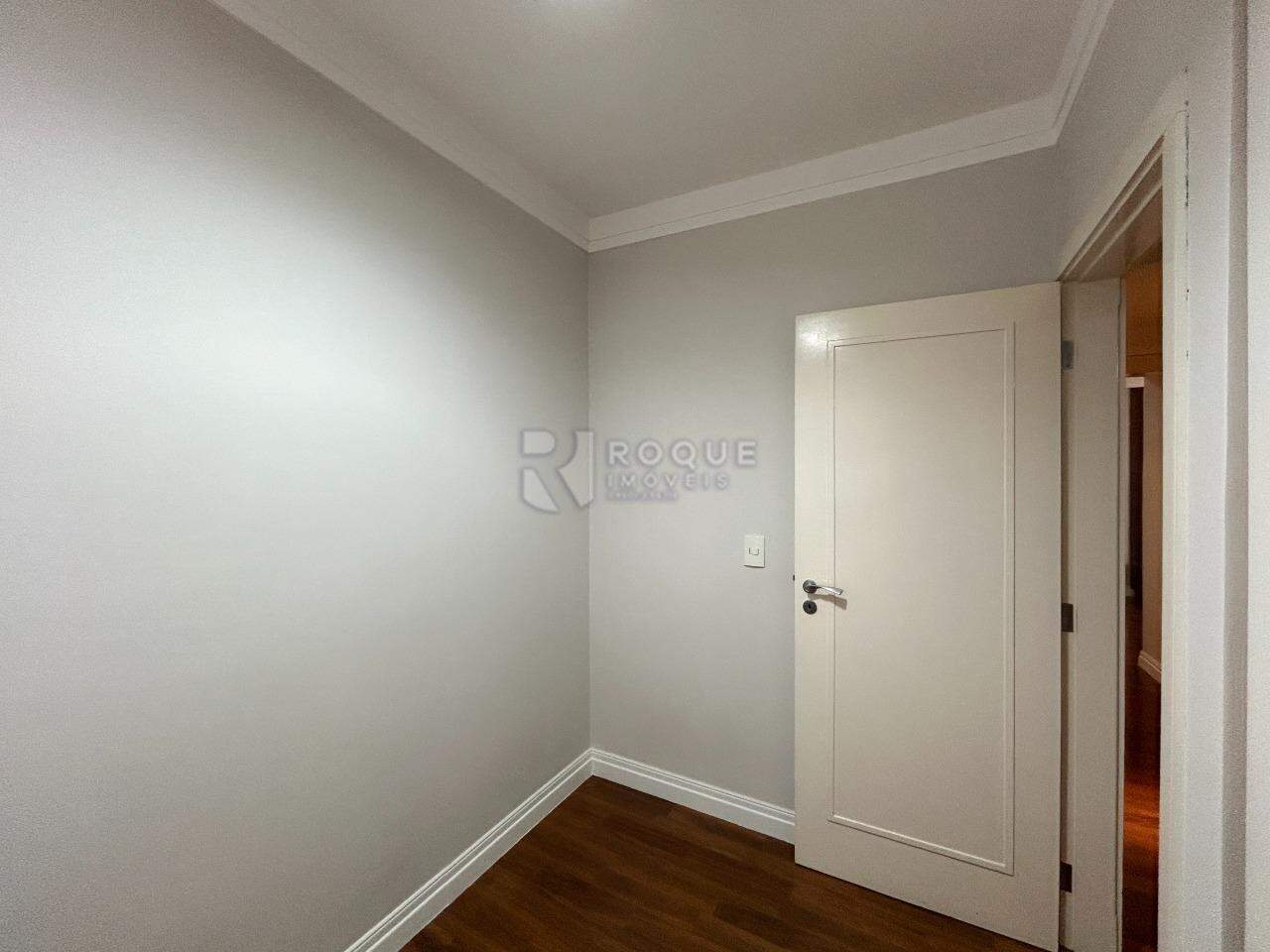 Apartamento para aluguel no bairro Centro: Dormitório 3