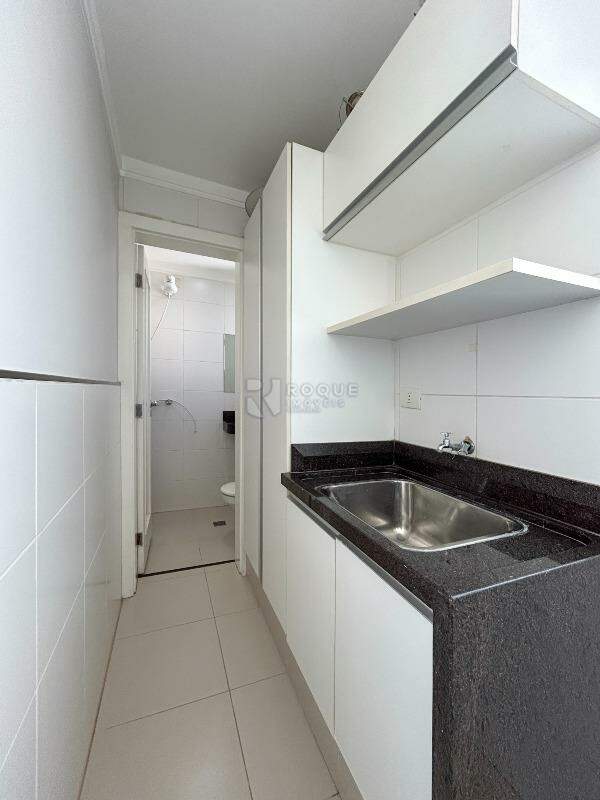Apartamento para aluguel no bairro Centro: Área de serviço 