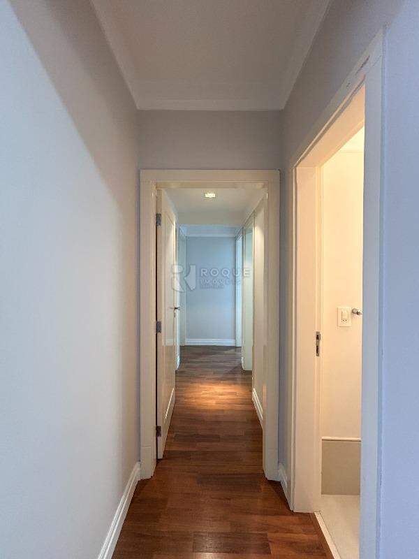 Apartamento para aluguel no bairro Centro: Hall 
