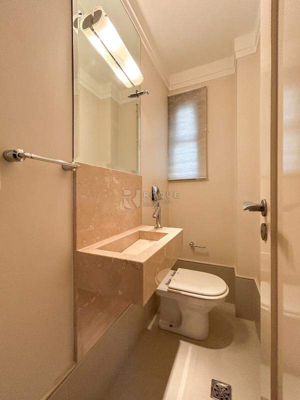 Apartamento para aluguel no bairro Centro: Lavabo 