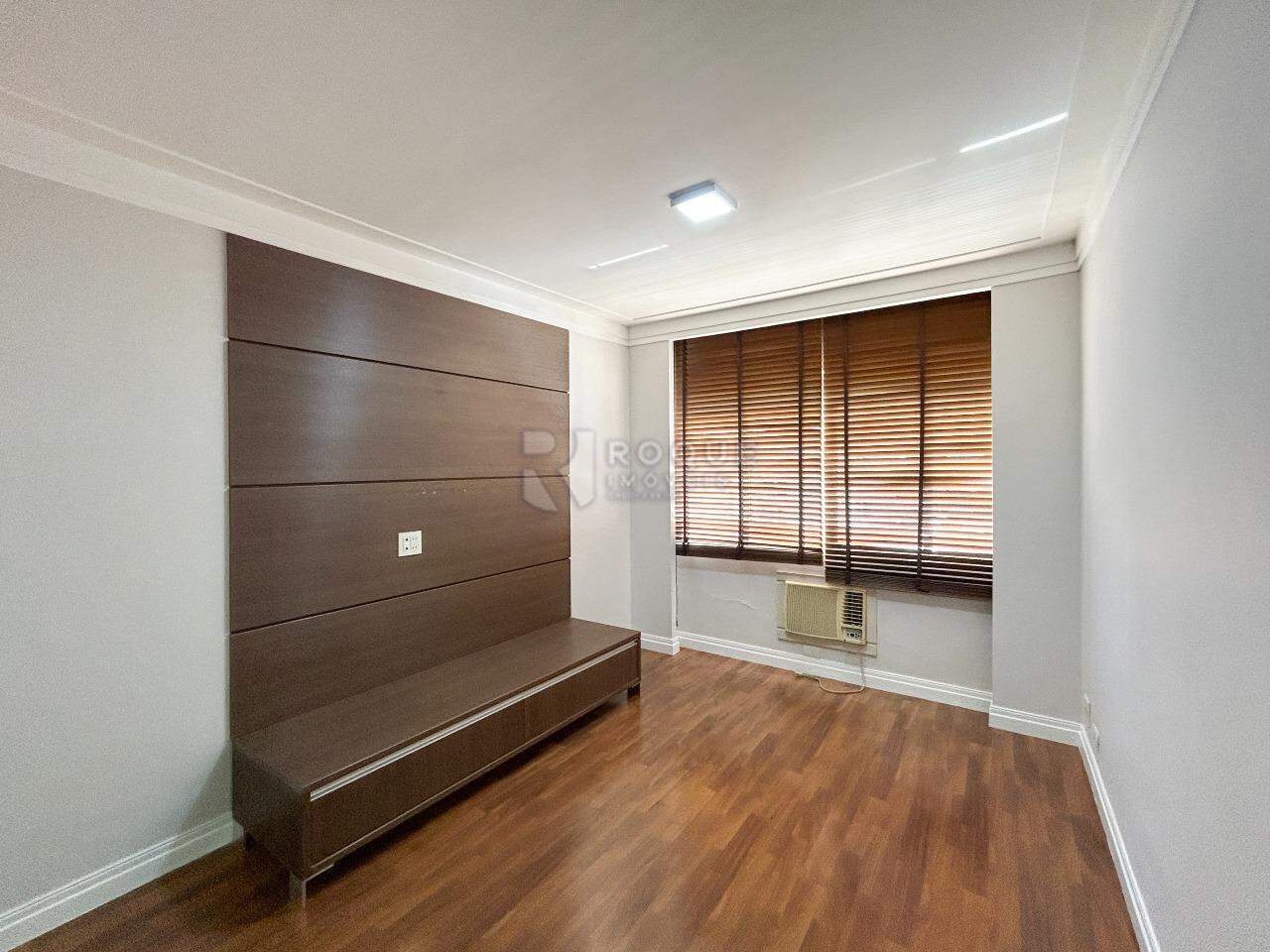 Apartamento para aluguel no bairro Centro: Sala