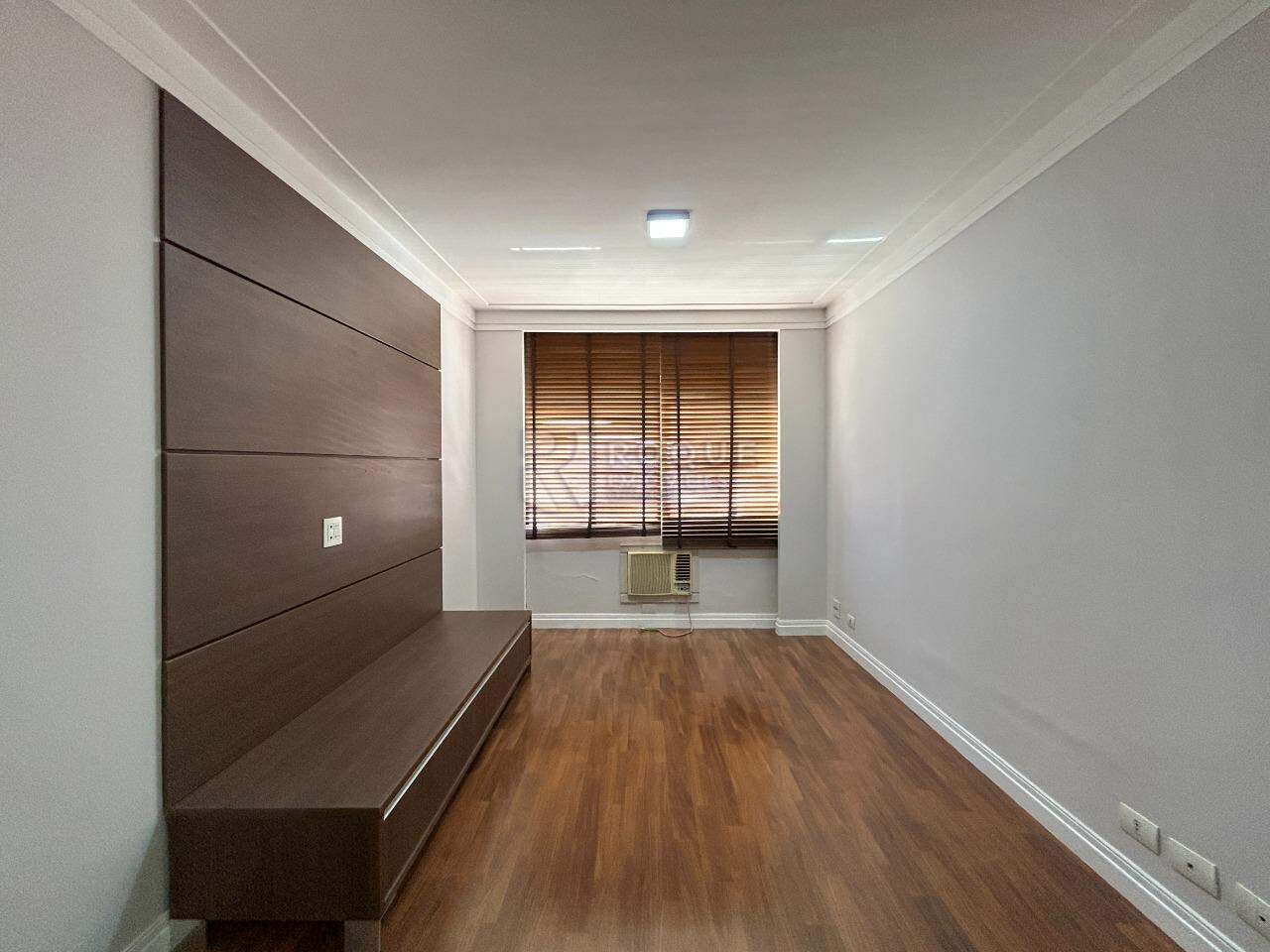 Apartamento para aluguel no bairro Centro: Sala