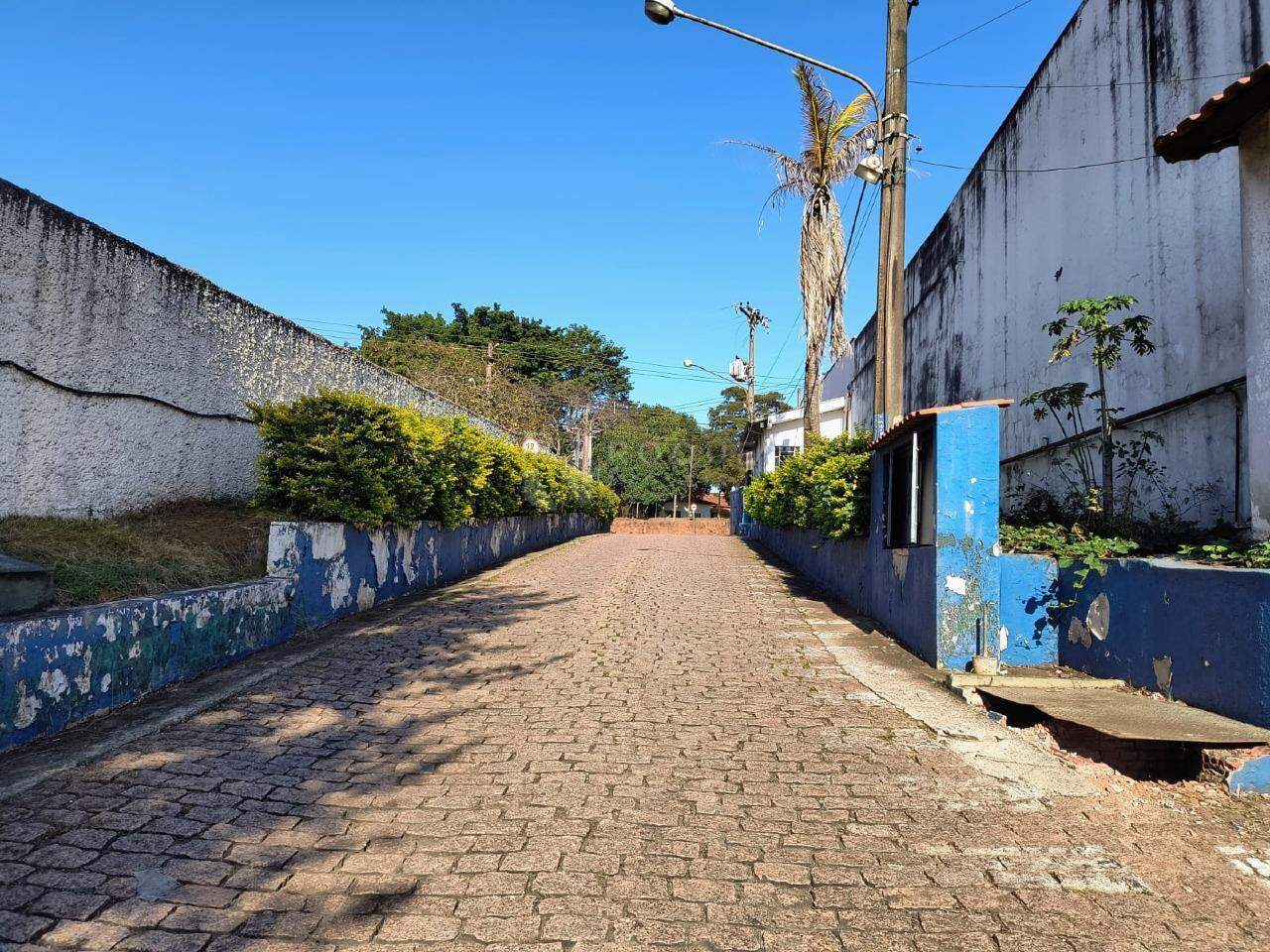 Barracão/Galpão para aluguel no bairro Jardim Celina: Fachada/Entrada