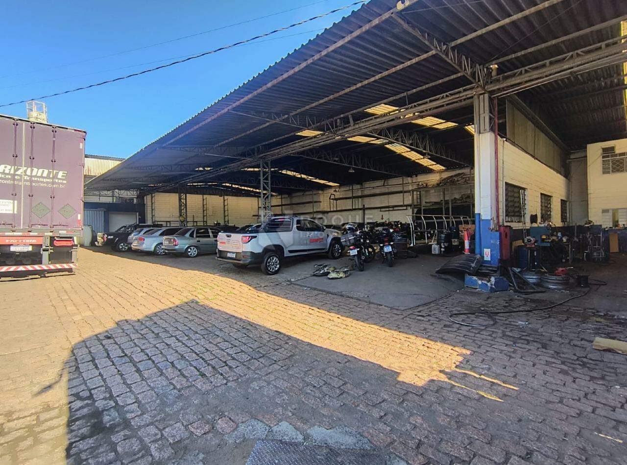 Barracão/Galpão para aluguel no bairro Jardim Celina: Salão