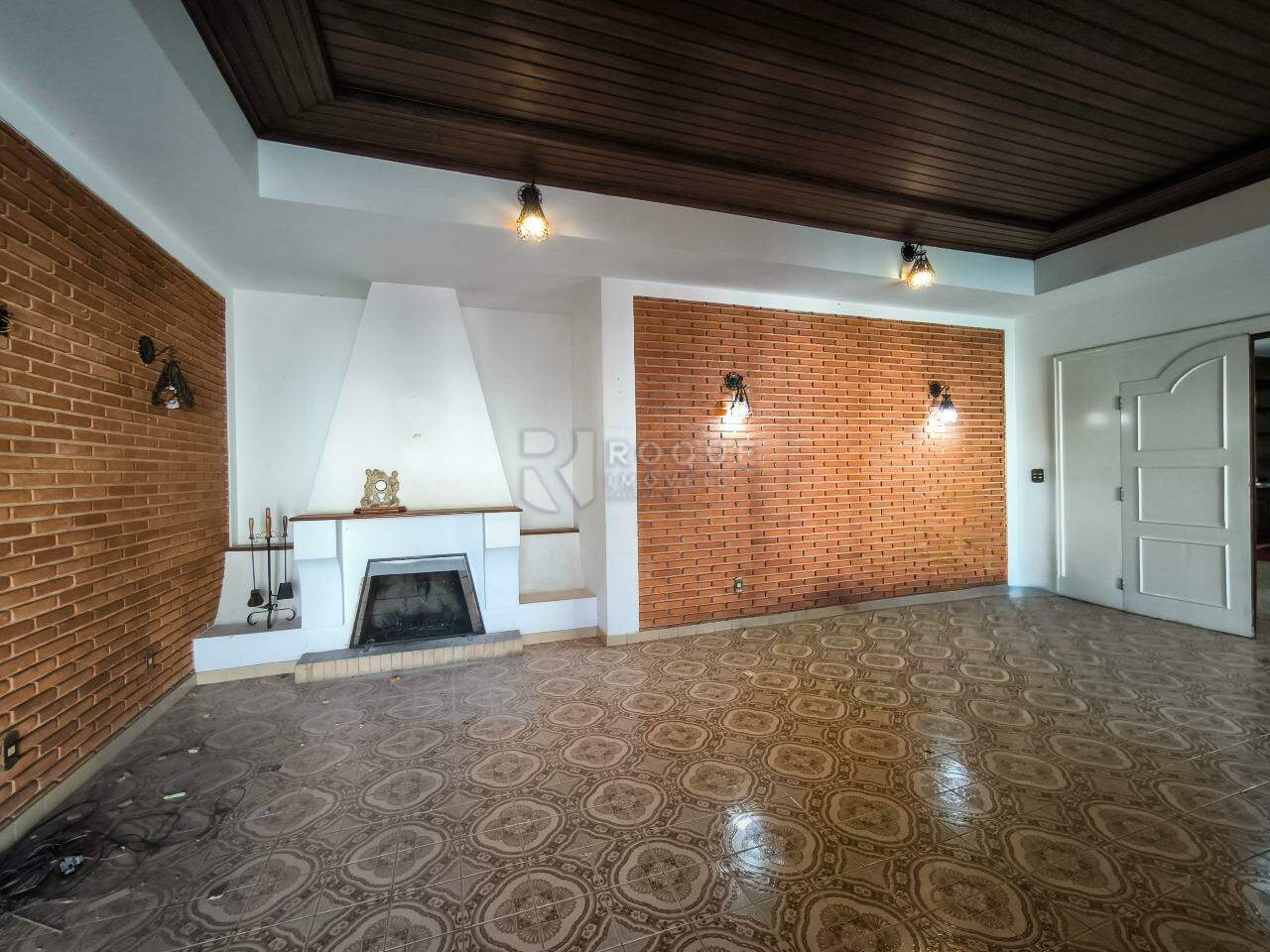 Casa Residencial à venda no bairro Vila Cristovam: SALA DE ESTAR