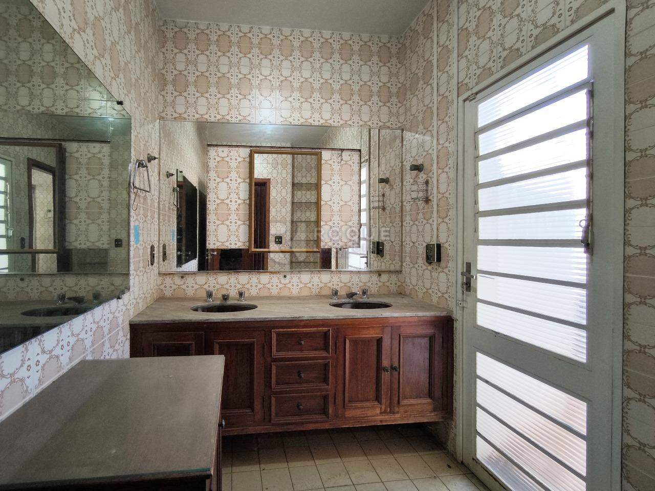 Casa Residencial à venda no bairro Vila Cristovam: WC SUÍTE