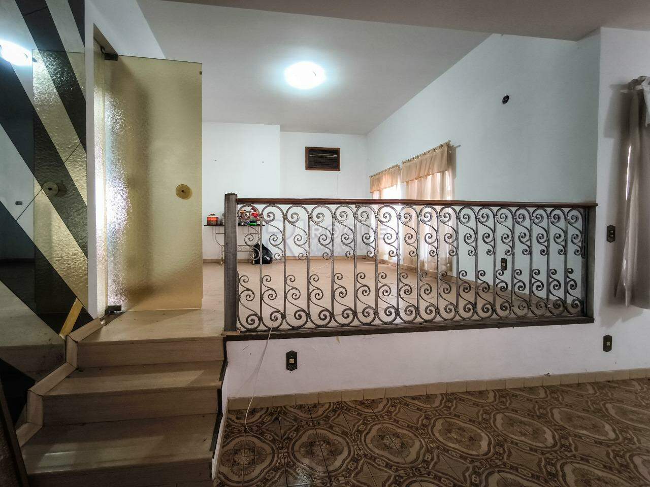 Casa Residencial à venda no bairro Vila Cristovam: SALA DE JANTAR