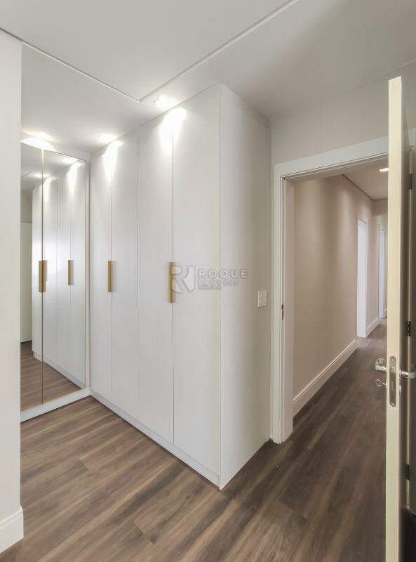 Apartamento à venda no bairro Jardim Aquárius: Suíte 1