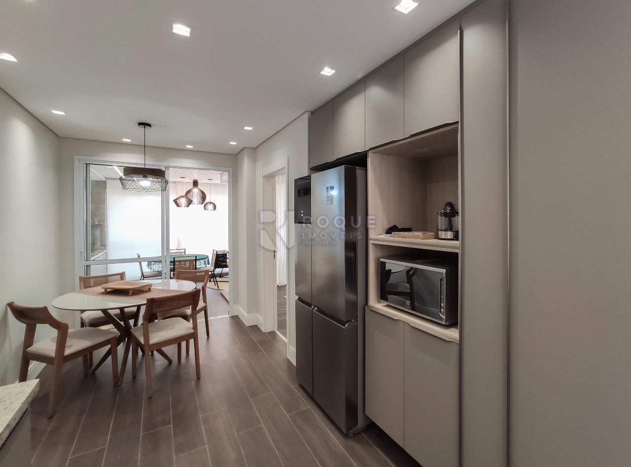 Apartamento à venda no bairro Jardim Aquárius: Cozinha 