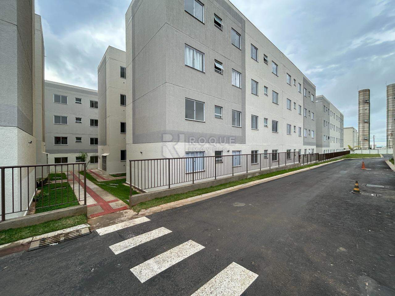 Apartamento para aluguel no bairro Jardim Campo Belo: Condomínio 
