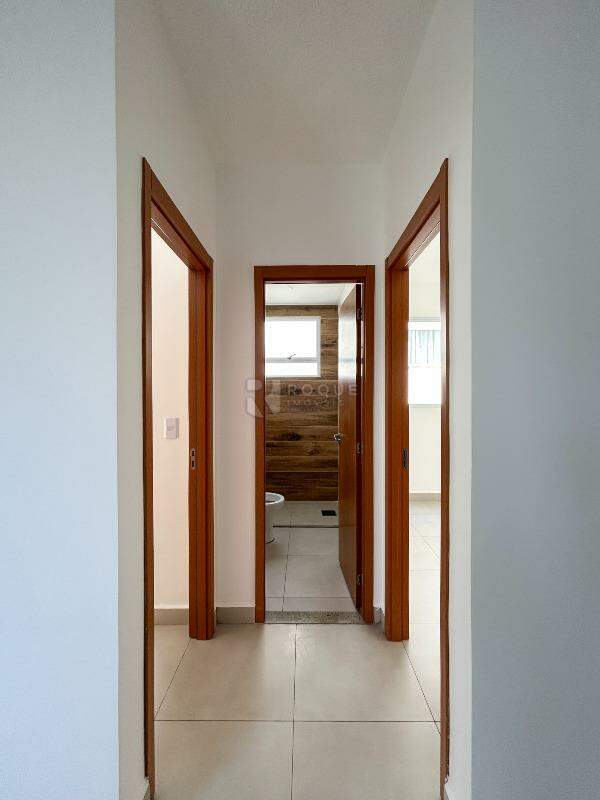 Apartamento para aluguel no bairro Jardim Campo Belo: Hall
