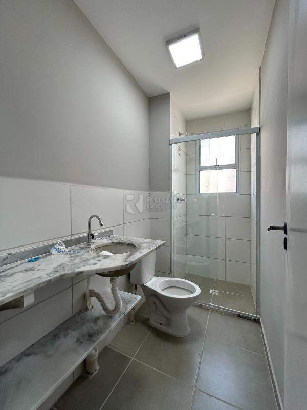 Apartamento para aluguel no bairro Jardim do Lago: WC social 