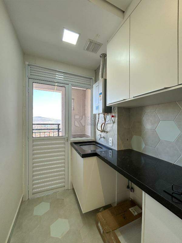Apartamento para aluguel no bairro Jardim Santa Adélia: Área de serviço 