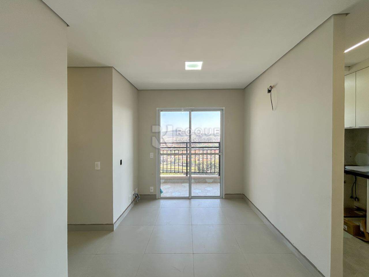Apartamento para aluguel no bairro Jardim Santa Adélia: Sala 