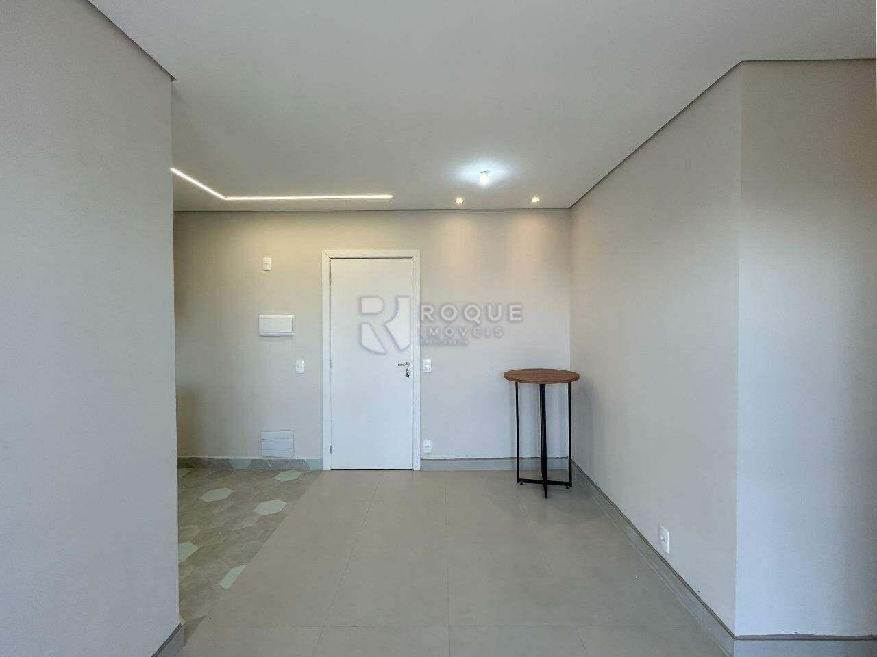 Apartamento para aluguel no bairro Jardim Santa Adélia: Sala 