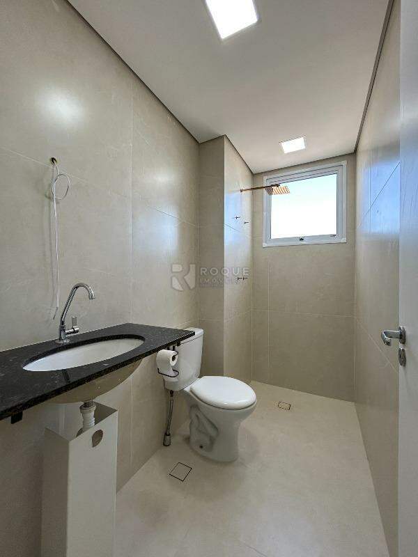 Apartamento para aluguel no bairro Jardim Santa Adélia: WC social 