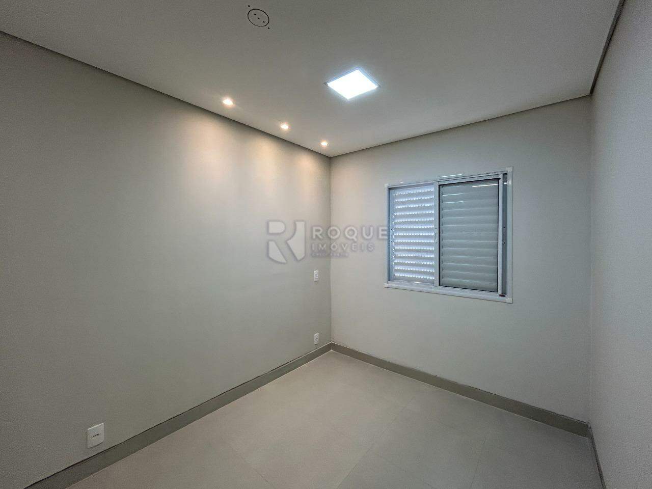 Apartamento para aluguel no bairro Jardim Santa Adélia: Dormitório 1