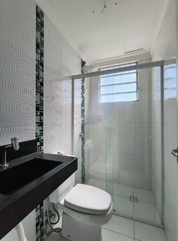 Apartamento para aluguel no bairro Jardim Colina Verde: Wc social