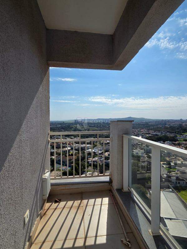 Apartamento à venda no bairro Jardim Florença: Varanda Suíte 2