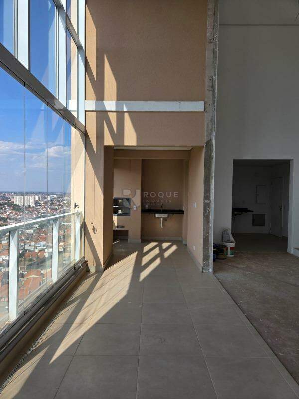 Apartamento à venda no bairro Jardim Florença: Varanda 