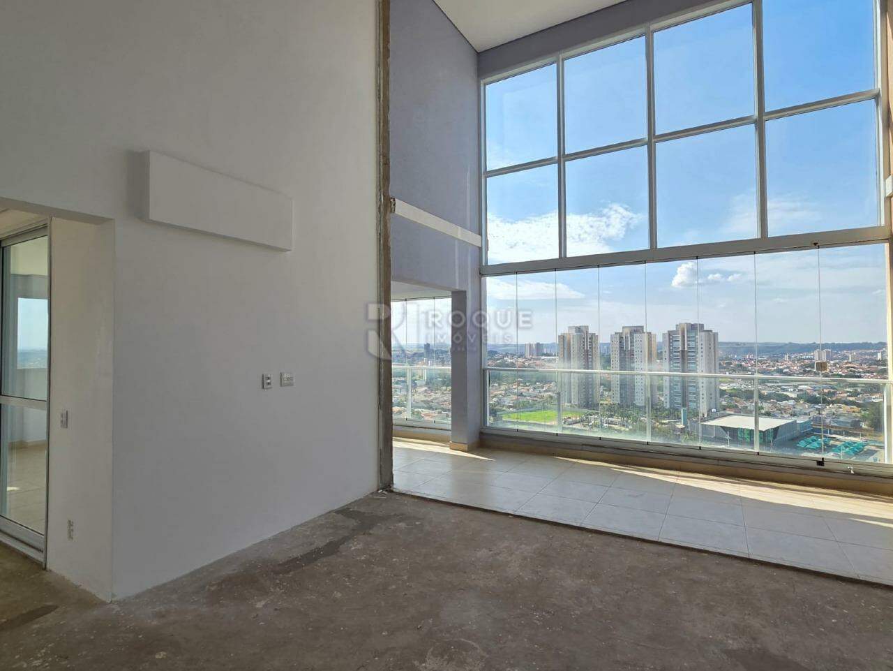 Apartamento à venda no bairro Jardim Florença: Varanda