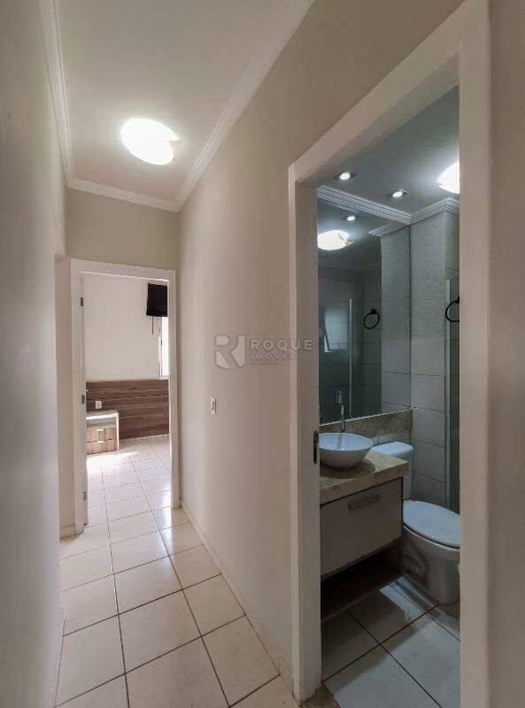 Apartamento à venda no bairro Jardim Parque Novo Mundo: Hall