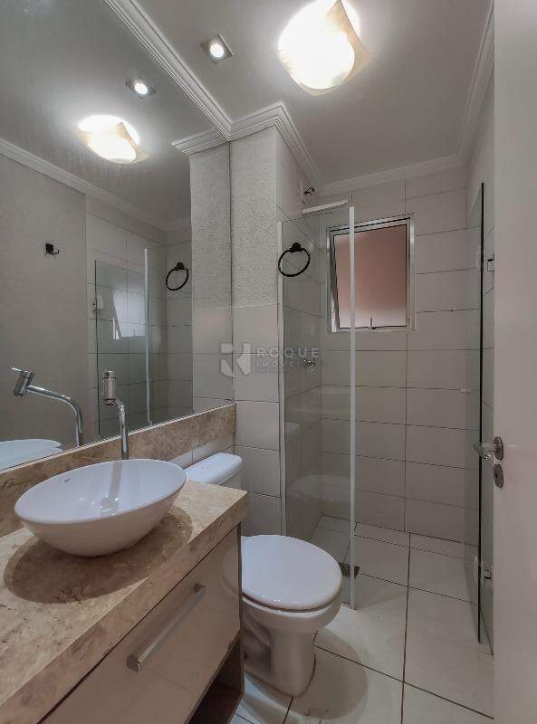 Apartamento à venda no bairro Jardim Parque Novo Mundo: WC social 