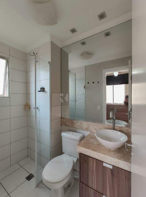 Apartamento à venda no bairro Jardim Parque Novo Mundo: WC suíte 