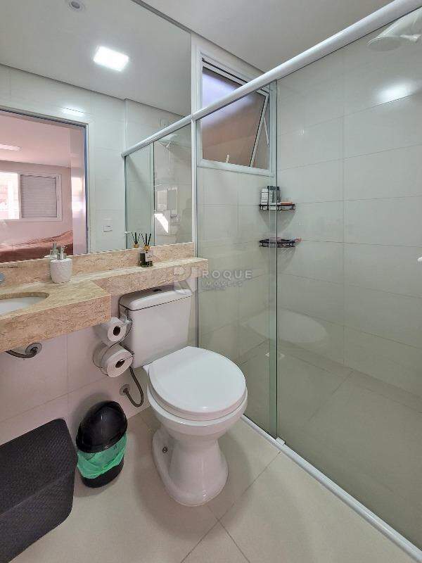 Apartamento para aluguel no bairro Vila Limeiranea: WC Suíte